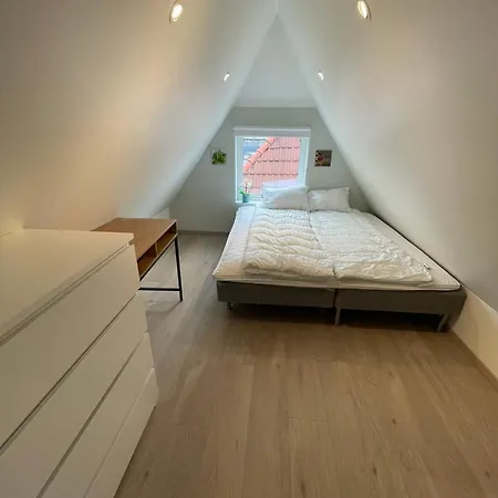 2sb23 - Large Cheap Appartement